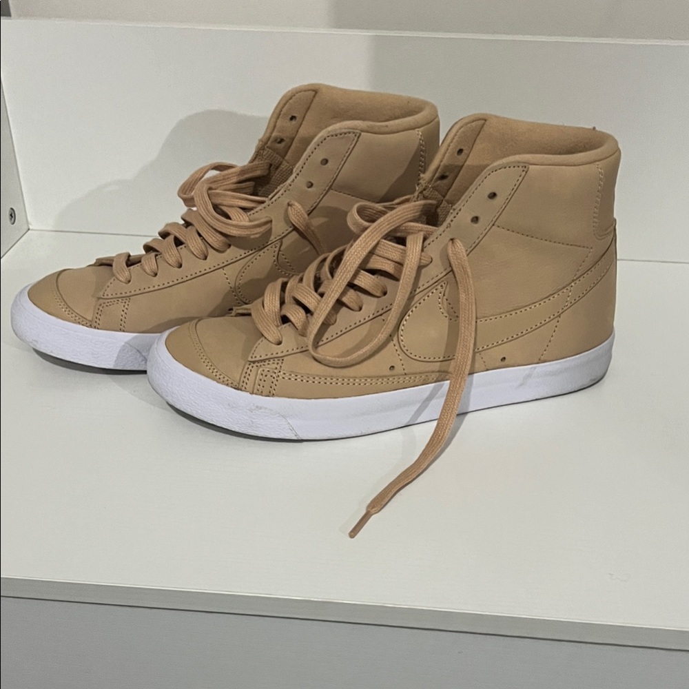 Nike Blazer Mid Tan High-Top Women's Sneakers